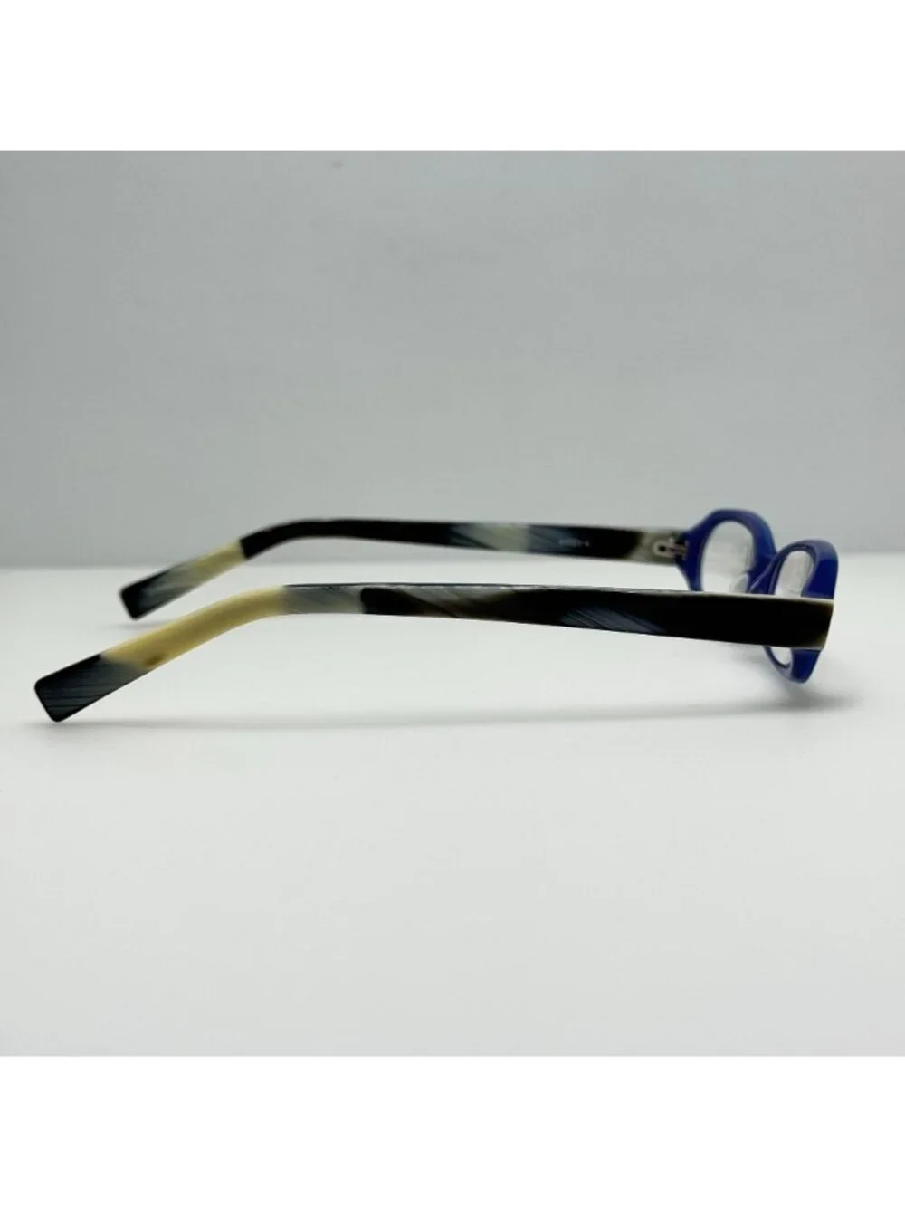 Eyebobs 2257 18 The Skirt Eyeglasses Eye Glasses Readers 42-14 +2.00